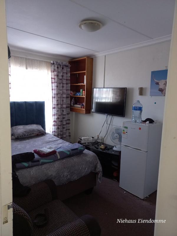 To Let 2 Bedroom Property for Rent in Guldenland Western Cape